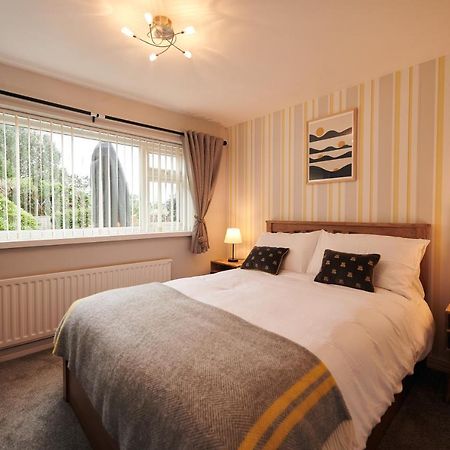 Sea Gem- Beautiful Family Home With Stunning Sea Views & Garden Tenby Exterior foto