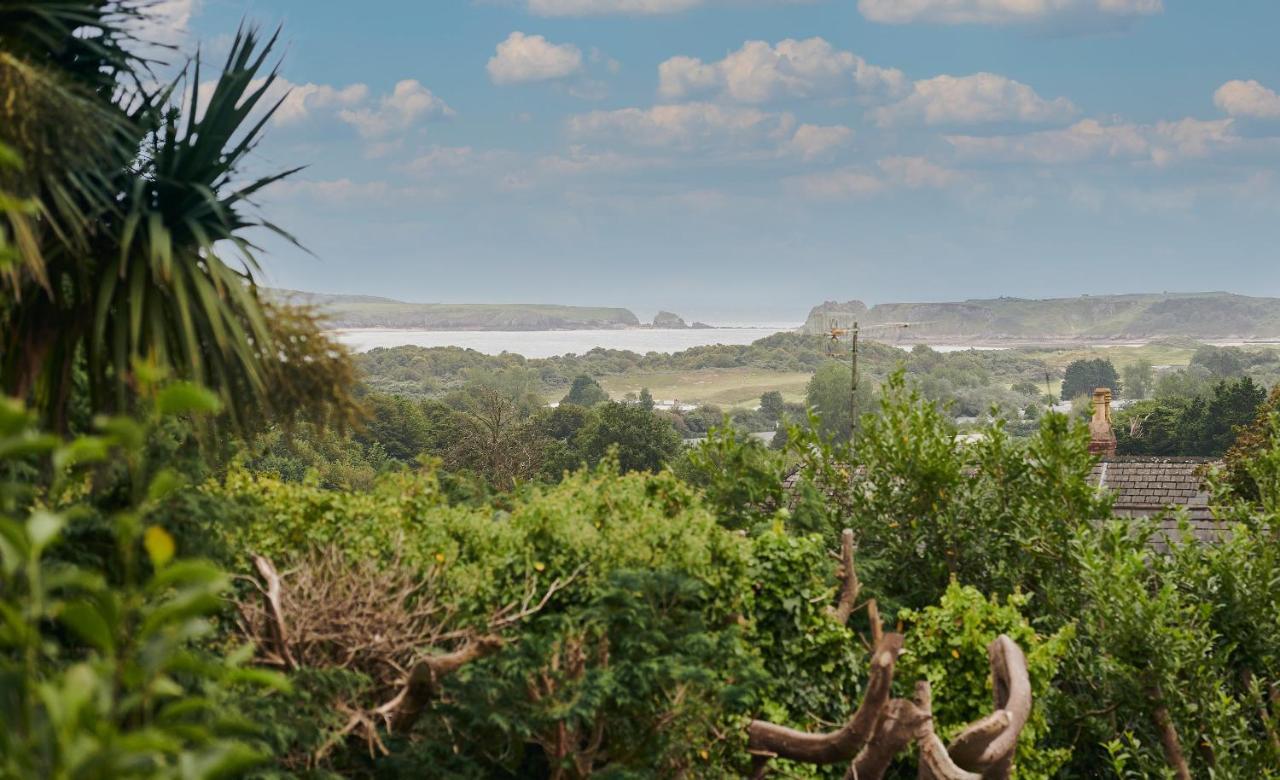 Sea Gem- Beautiful Family Home With Stunning Sea Views & Garden Tenby Exterior foto