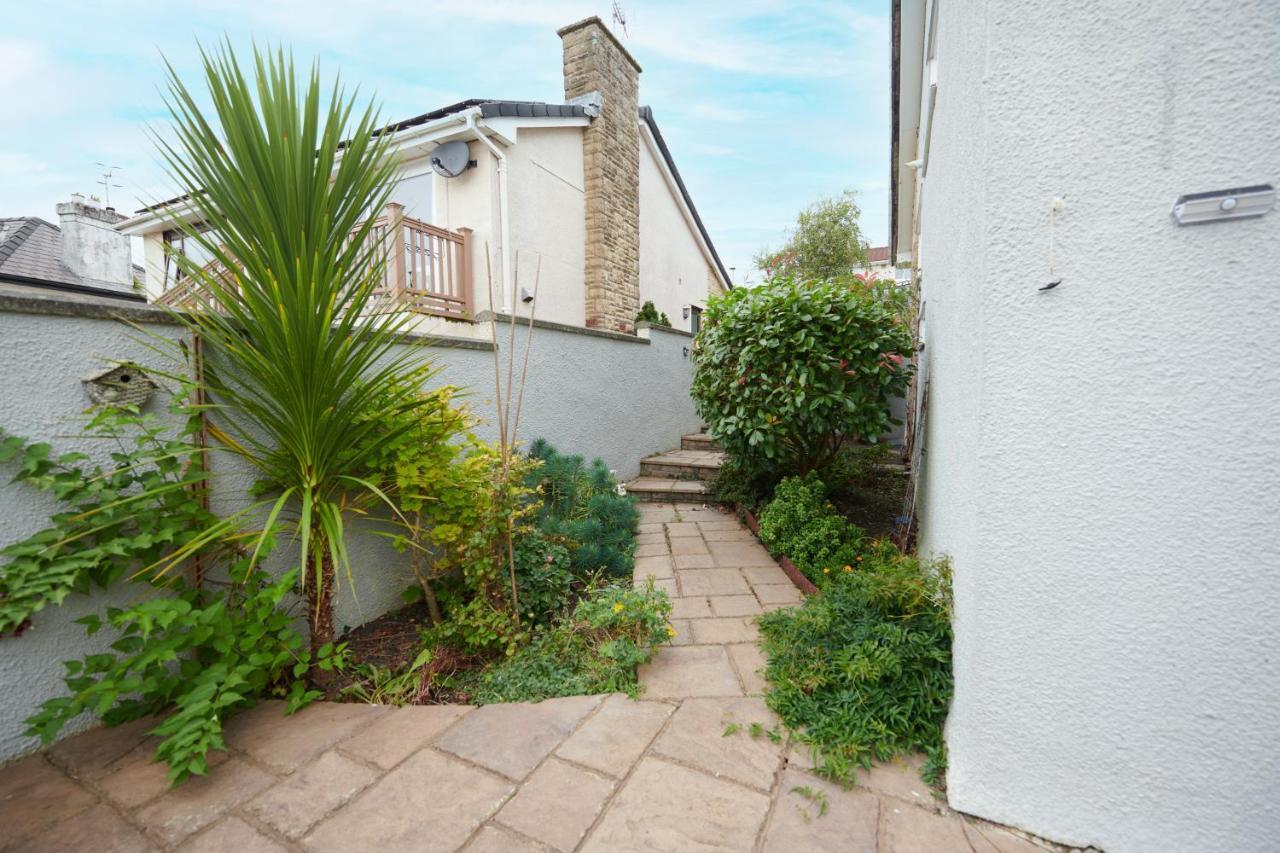 Sea Gem- Beautiful Family Home With Stunning Sea Views & Garden Tenby Exterior foto