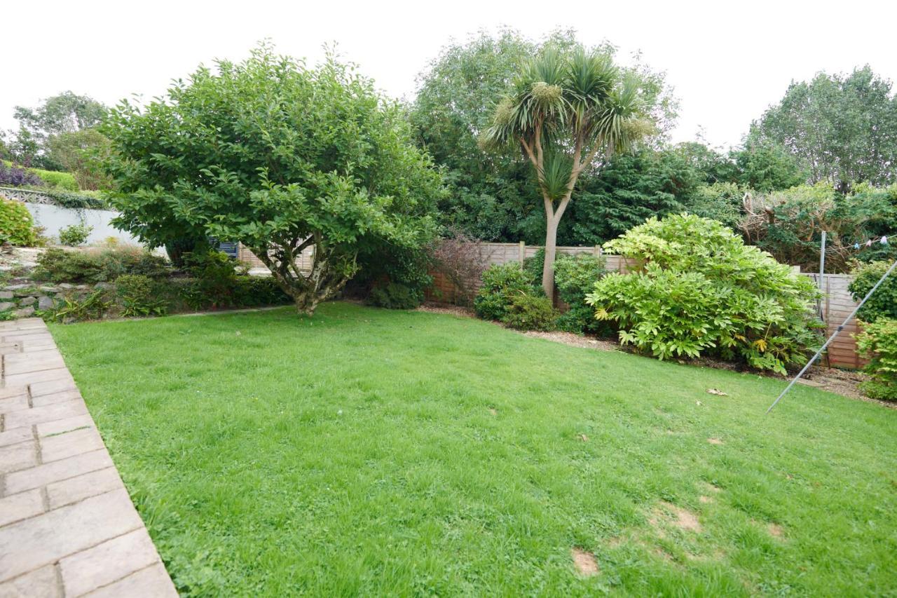 Sea Gem- Beautiful Family Home With Stunning Sea Views & Garden Tenby Exterior foto